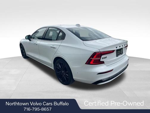 2024 Volvo S60 B5 Plus Black Edition