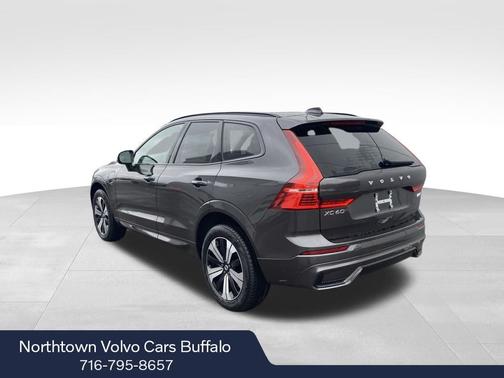 2025 Volvo XC60 Plug-In Hybrid T8 Core