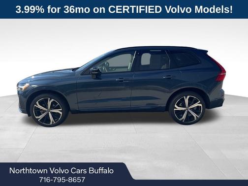 2023 Volvo XC60 B5 Ultimate Dark Theme