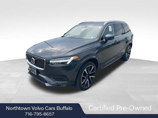 2022 Volvo XC90 T6 Momentum