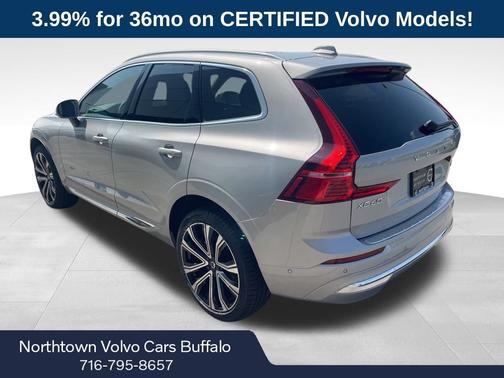 2023 Volvo XC60 B5 Ultimate Bright Theme