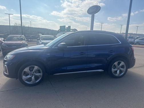 2022 Audi Q5 45 S line quattro Premium