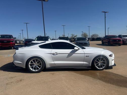 2022 Ford Mustang GT Premium