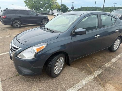 2015 Nissan Versa 1.6 SV