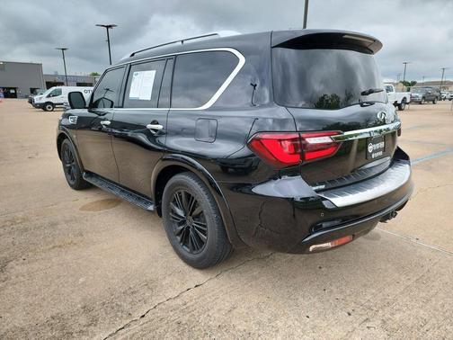 2019 INFINITI QX80 Luxe