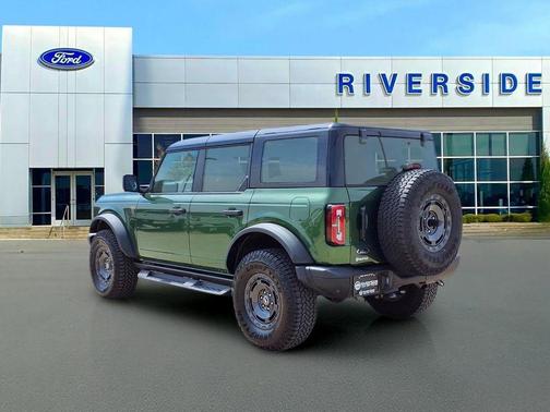 Green Metallic 2025 Ford Bronco Badlands