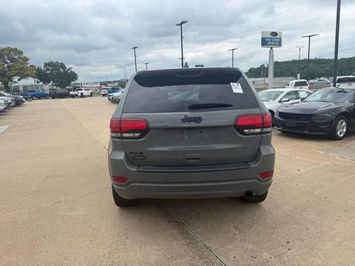 2022 Jeep Grand Cherokee WK Laredo