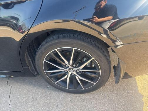 2024 Toyota Camry Hybrid SE