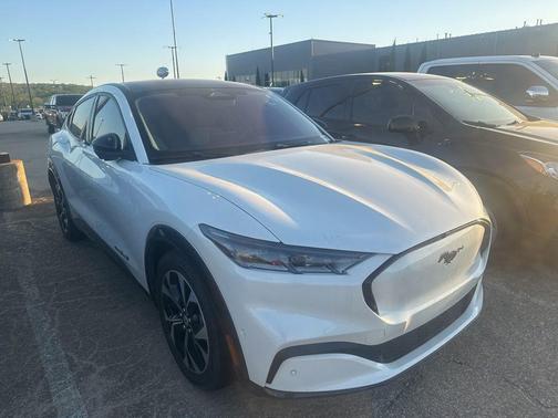 White Metallic 2022 Ford Mustang Mach-E Premium