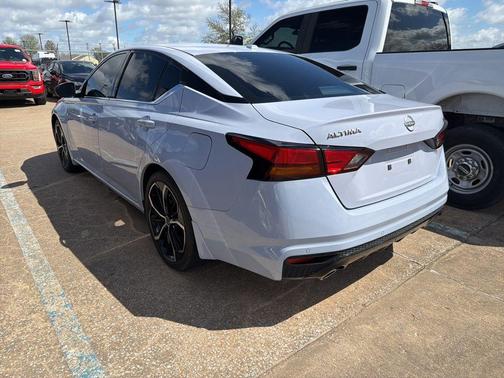 Gray Sky Pearl 2024 Nissan Altima 2.5 SR