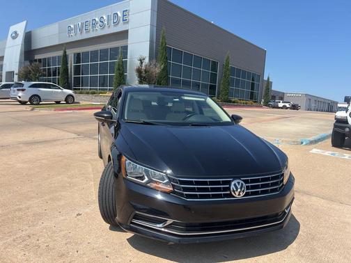2018 Volkswagen Passat 2.0T SE