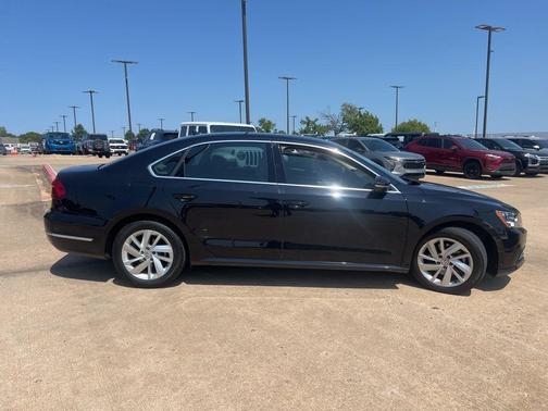 2018 Volkswagen Passat 2.0T SE