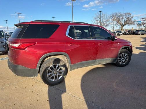 2020 Chevrolet Traverse LT Cloth
