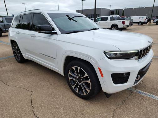2022 Jeep Grand Cherokee Overland