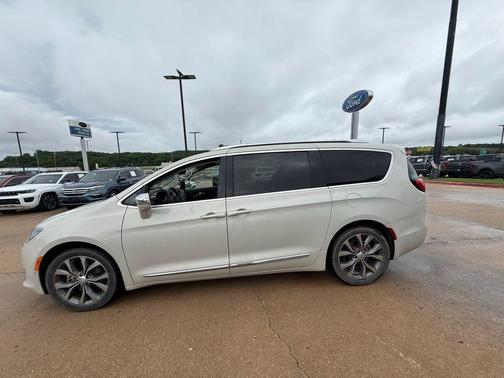 2017 Chrysler Pacifica Limited