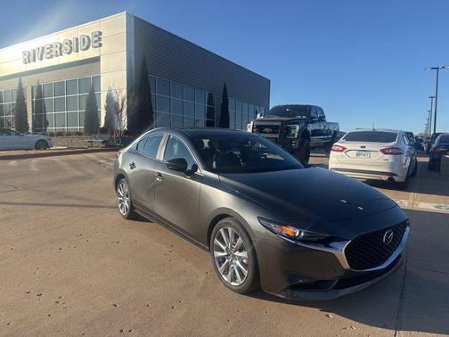 2023 Mazda Mazda3 FWD w/Preferred Package