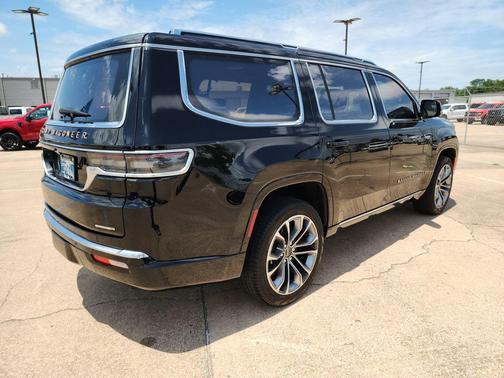 2023 Jeep Grand Wagoneer Series III
