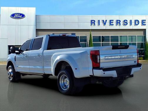 2022 Ford F-350 Platinum