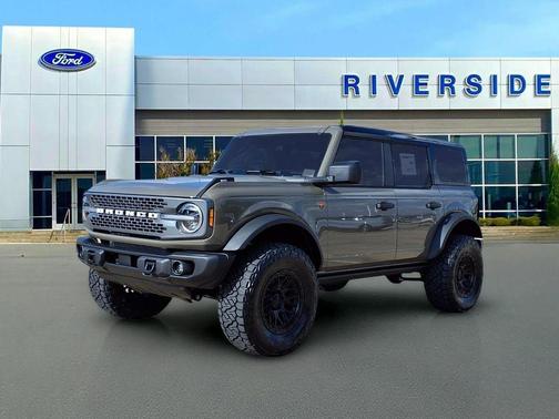 Gray 2026 Ford Bronco Badlands