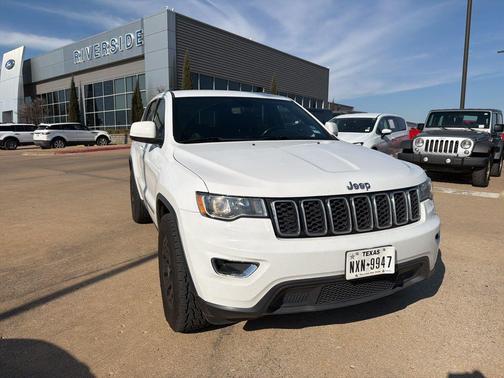2018 Jeep Grand Cherokee Laredo E