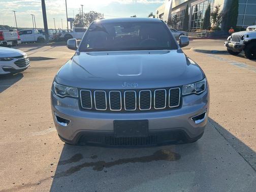 2020 Jeep Grand Cherokee Laredo E