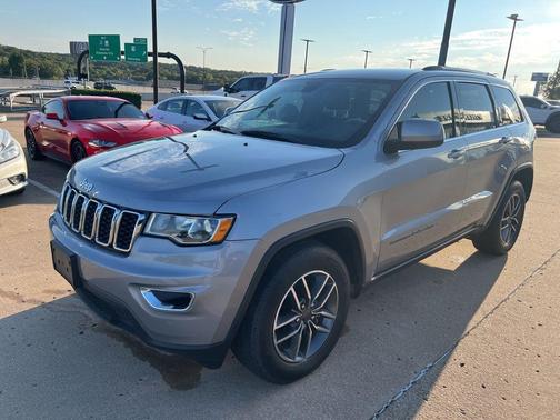2020 Jeep Grand Cherokee Laredo E