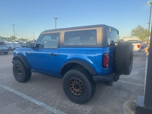 Blue Metallic 2024 Ford Bronco Badlands