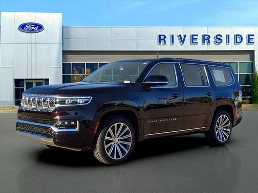 2023 Jeep Grand Wagoneer Base