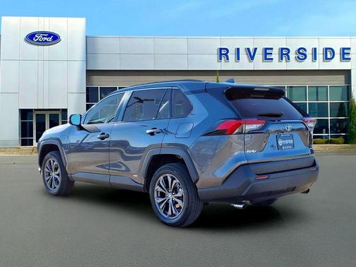 2023 Toyota RAV4 Hybrid XLE Premium