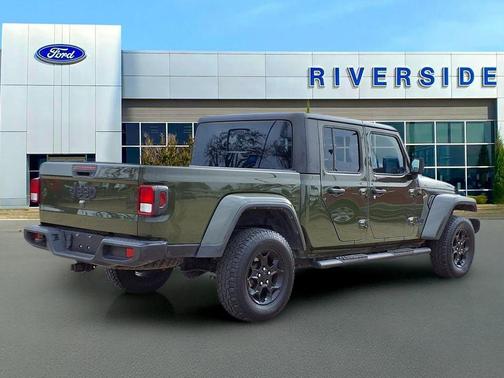 2023 Jeep Gladiator Sport