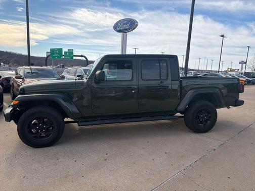 2023 Jeep Gladiator Sport