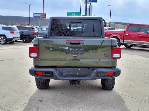 2023 Jeep Gladiator Sport