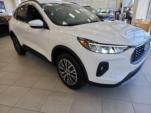 2025 Ford Escape PHEV