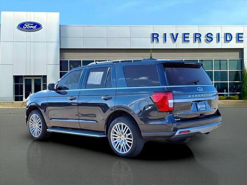 2022 Ford Expedition XLT