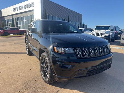 2020 Jeep Grand Cherokee Altitude