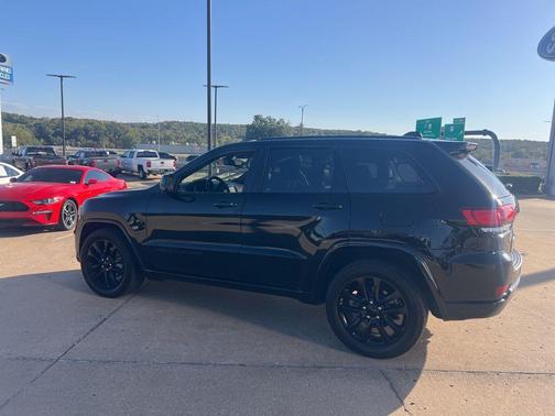 2020 Jeep Grand Cherokee Altitude
