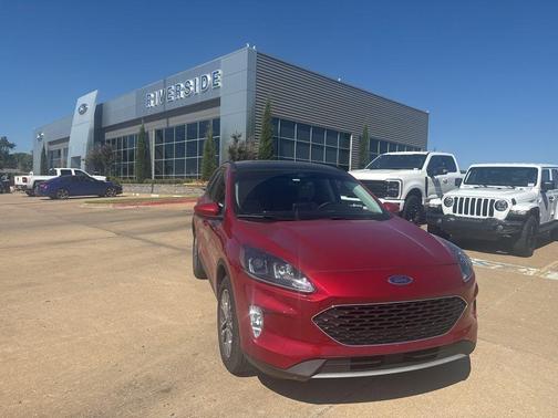 2022 Ford Escape SEL