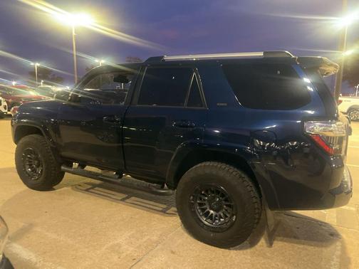 2022 Toyota 4Runner SR5