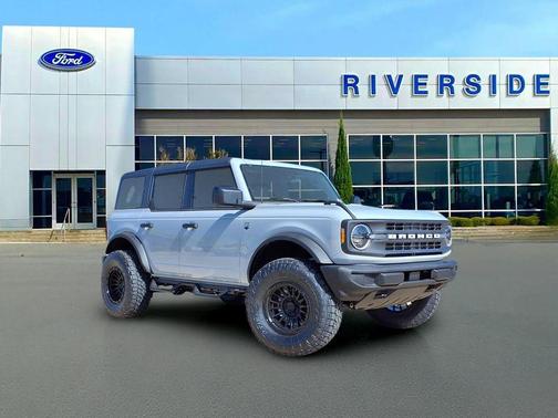 Avalanche Gray 2026 Ford Bronco Big Bend