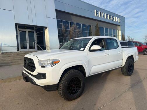 2018 Toyota Tacoma SR