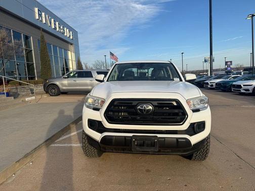 2018 Toyota Tacoma SR
