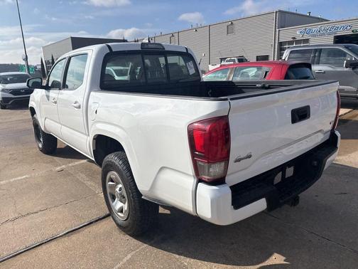 2018 Toyota Tacoma SR