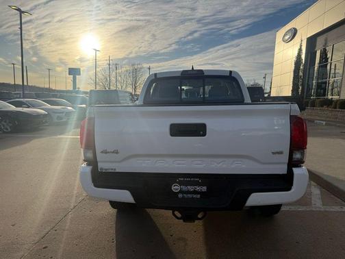 2018 Toyota Tacoma SR