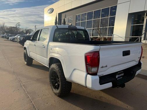 2018 Toyota Tacoma SR