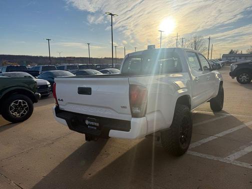 2018 Toyota Tacoma SR