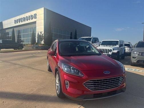 2021 Ford Escape Titanium
