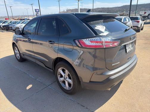 2020 Ford Edge SE