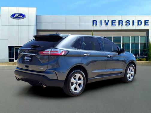Magnetic 2020 Ford Edge SE