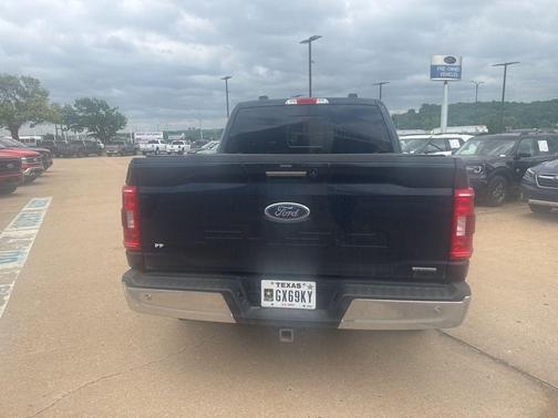 Blue 2022 Ford F-150 XLT