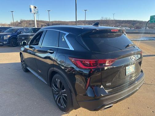 2022 INFINITI QX50 Luxe